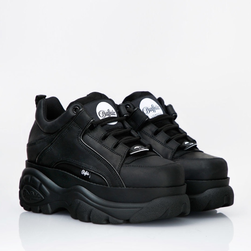 Buffalo London classic low black